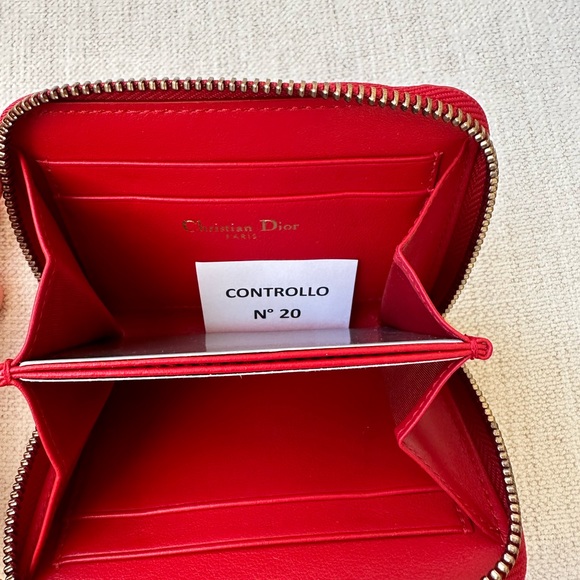 Authentic and brand new Dior wallet/ card holder. - Picture 4 of 4